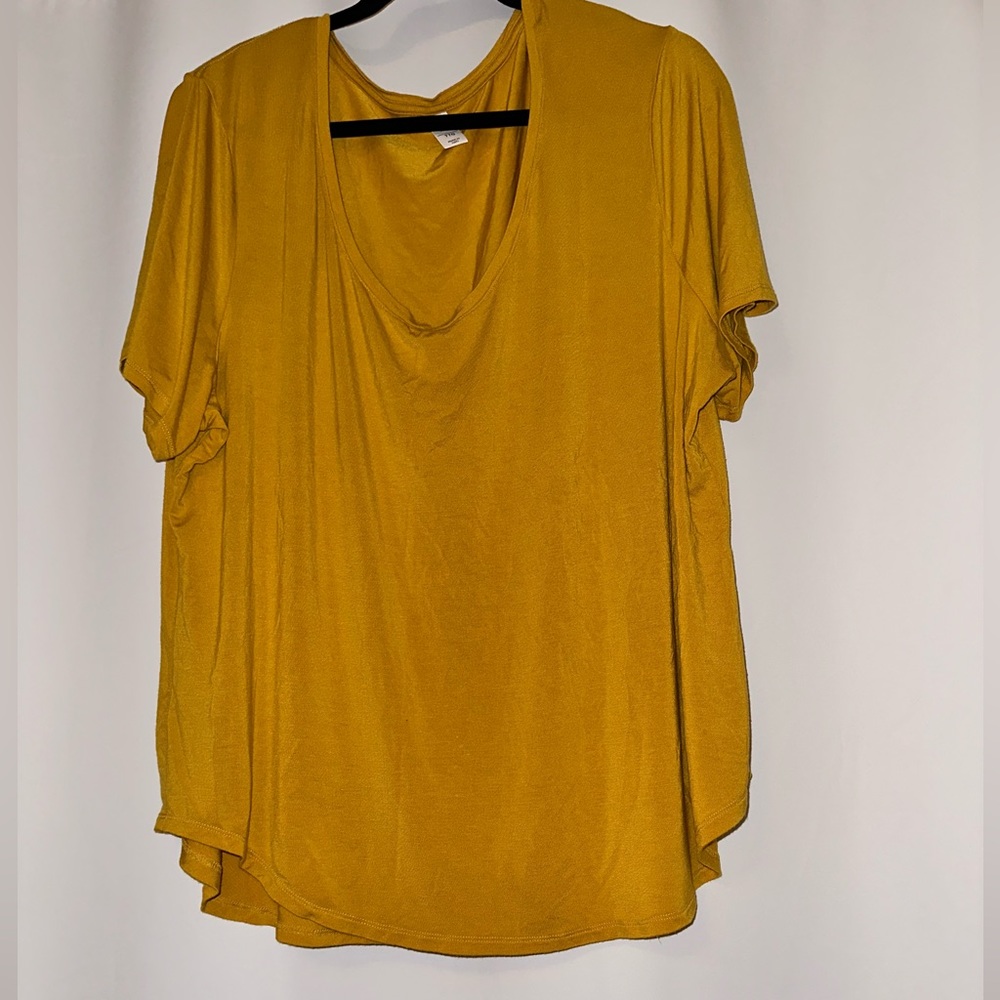 Old Navy Women’s blouse